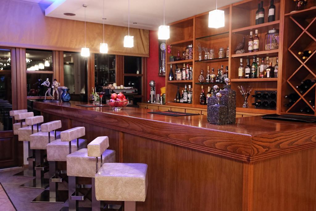Boutique Hotel Parnassia Arachova Bagian luar foto
